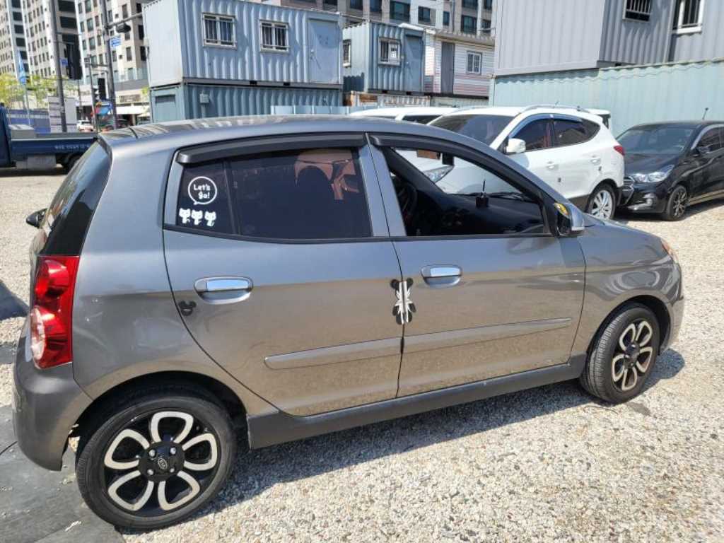 KIA Morning - Vista 4