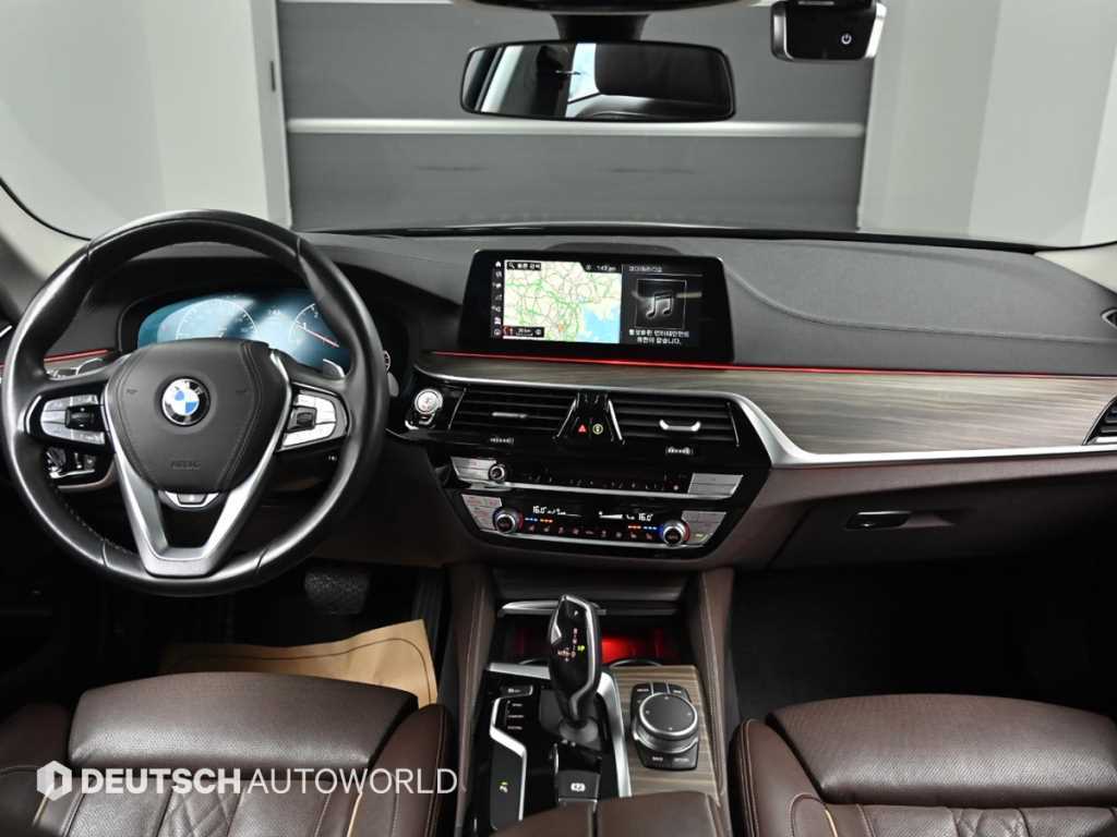 BMW 5 Series - Vista 7