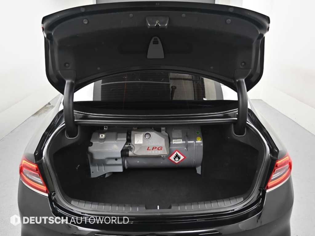 HYUNDAI Grandeur 2019 Negro - Importación desde Corea - HF Imports Iquique - Foto 19