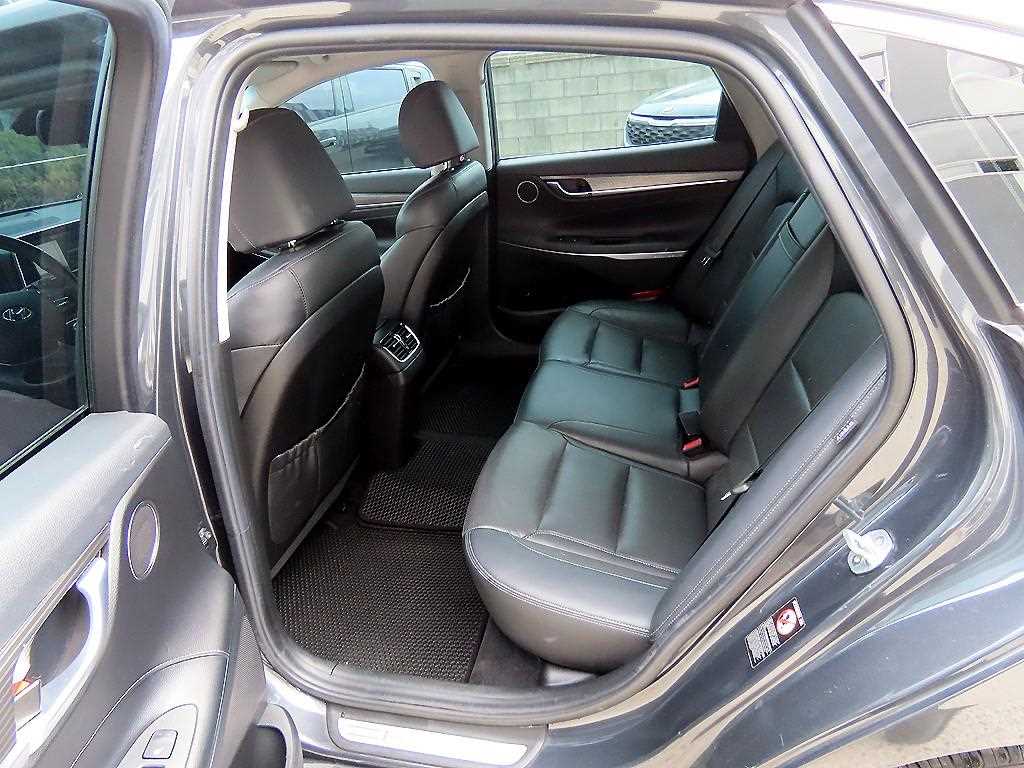 HYUNDAI Grandeur - Vista 6