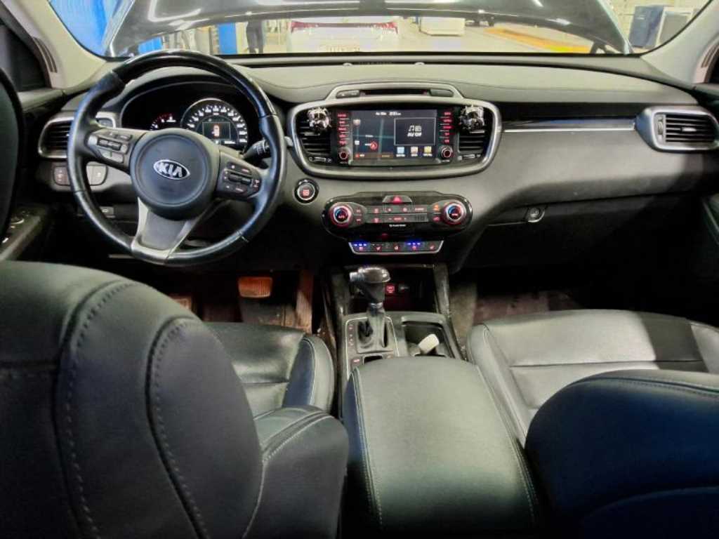 KIA Sorento - Vista 7