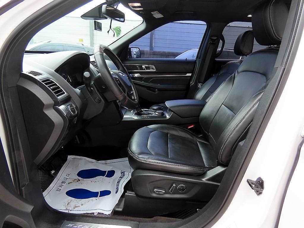Ford Explorer - Vista 5