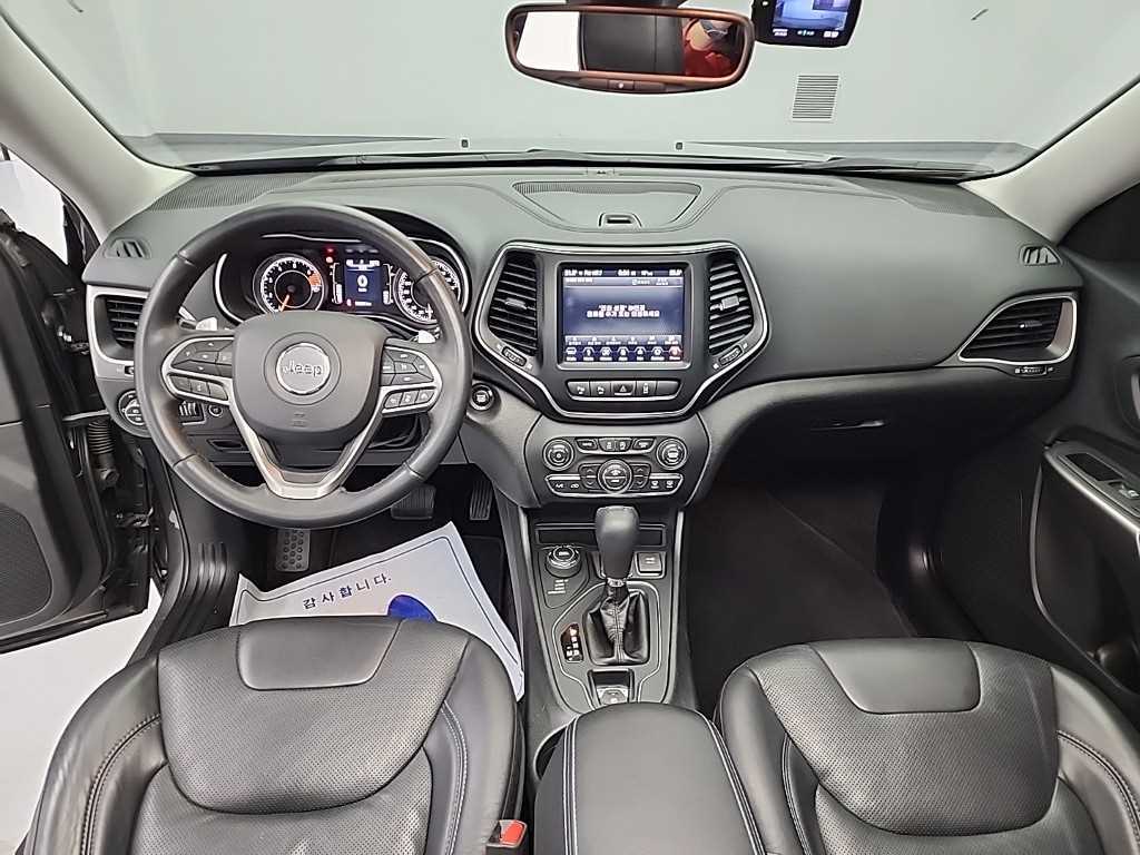 Jeep Cherokee - Vista 7