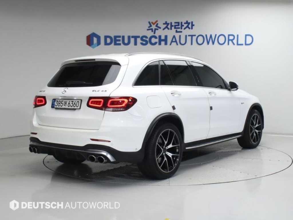Mercedes Benz GLC Class - Vista 3