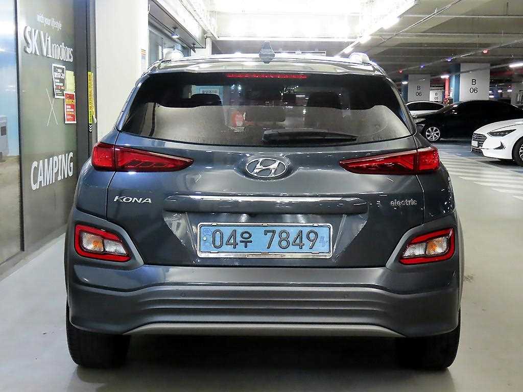 HYUNDAI Kona - Vista 5