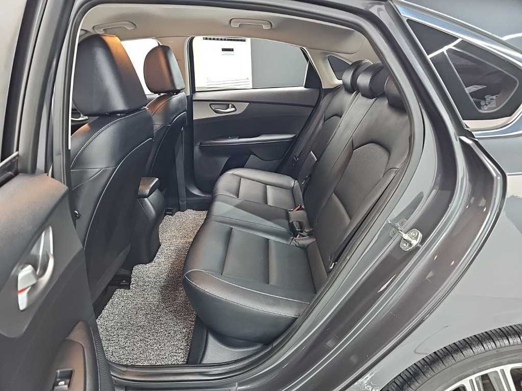 KIA K3 - Vista 12