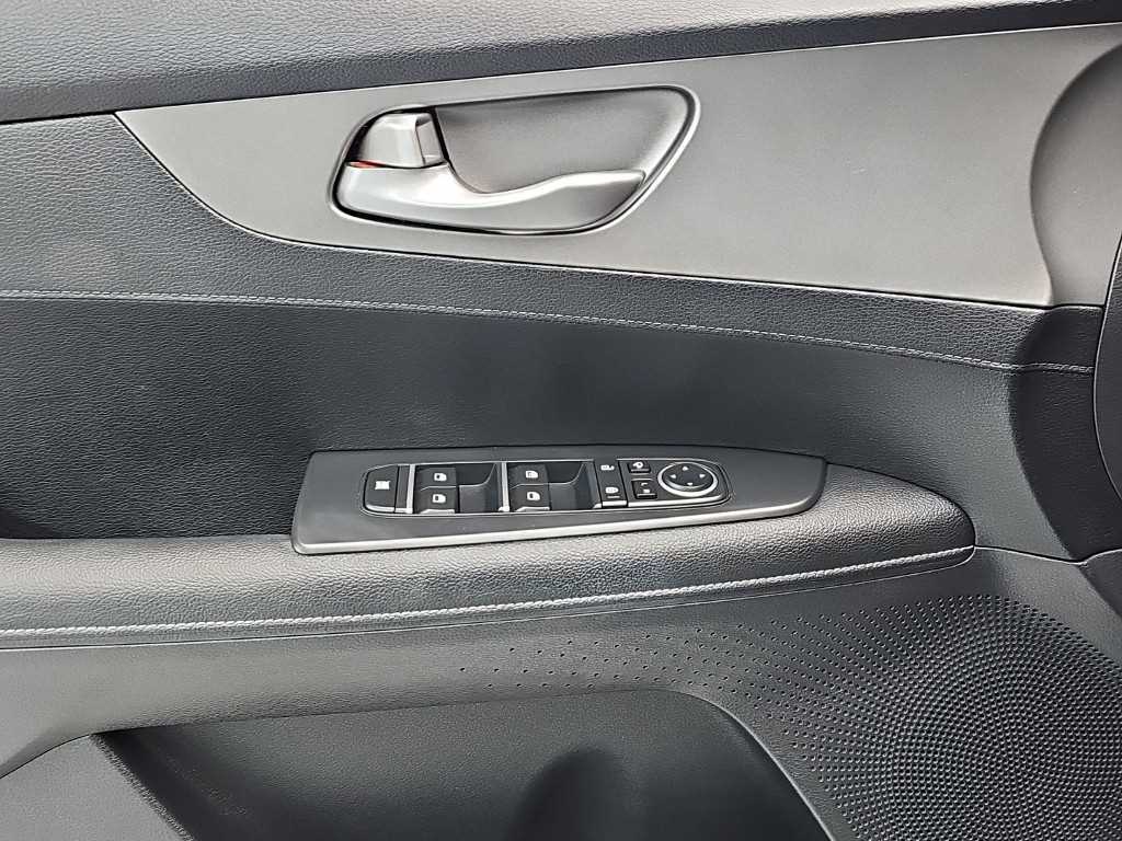 KIA K3 2019 Gris - Importación desde Corea - HF Imports Iquique - Foto 15