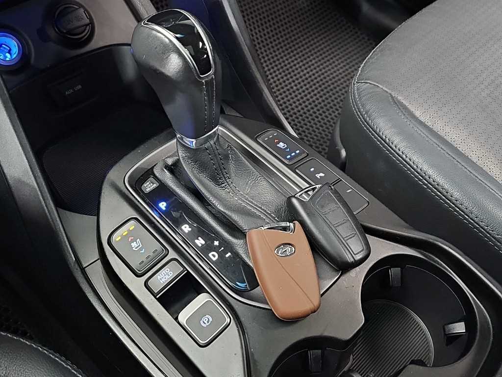 HYUNDAI Santa Fe - Vista 8