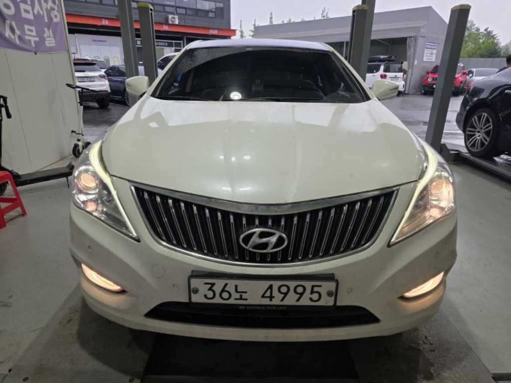 HYUNDAI Grandeur 2014 Blanco - Importación desde Corea - HF Imports Iquique - Foto 1