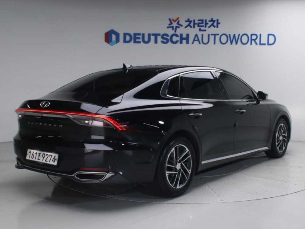 HYUNDAI Grandeur - Vista 2