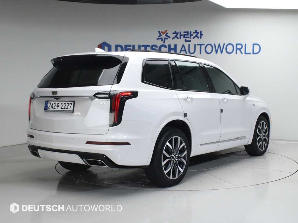Cadillac XT6 - Vista 2