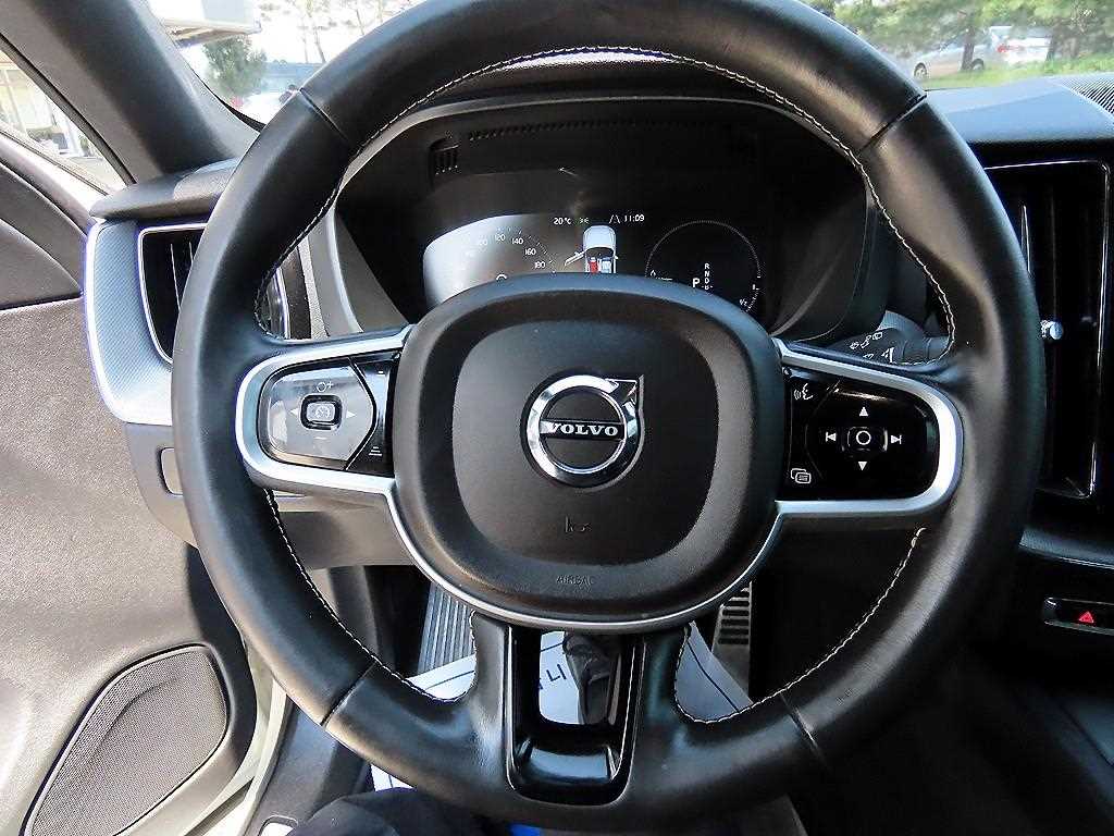 Volvo XC60 - Vista 8