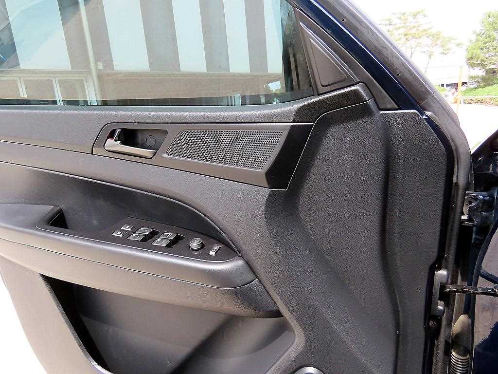 Ssangyong Rexton - Vista 11