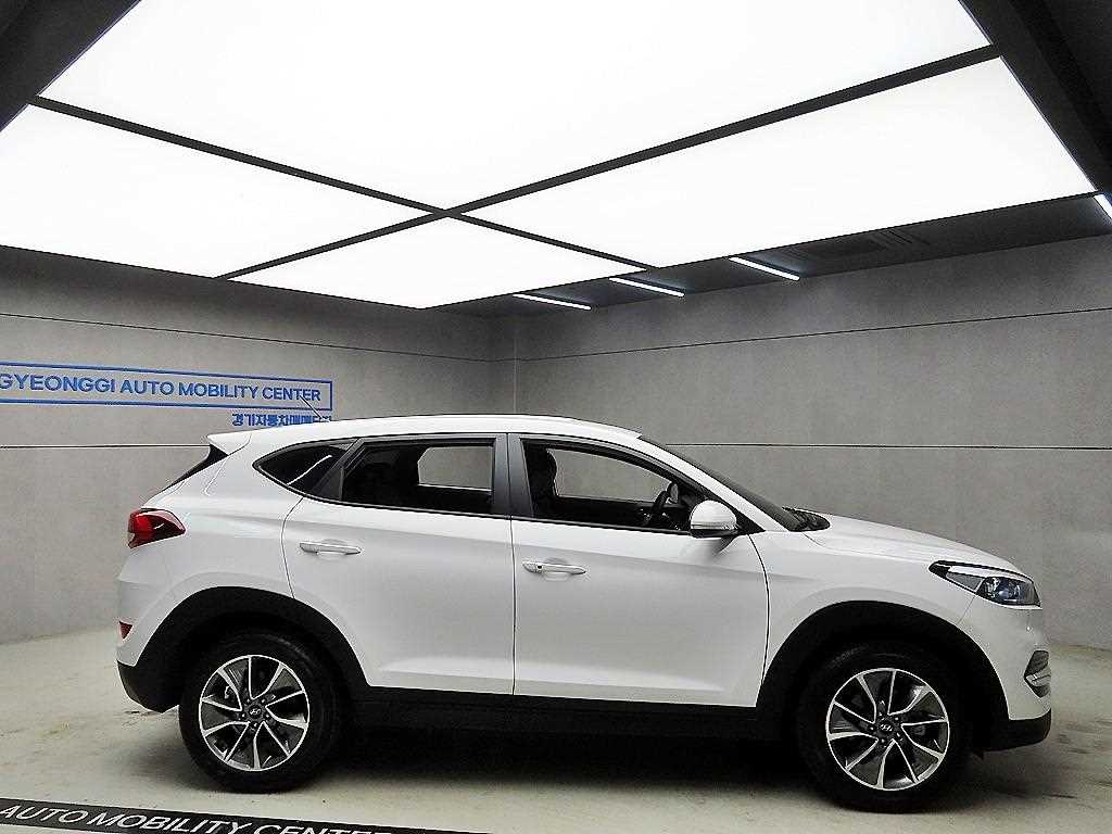 HYUNDAI Tucson - Vista 2