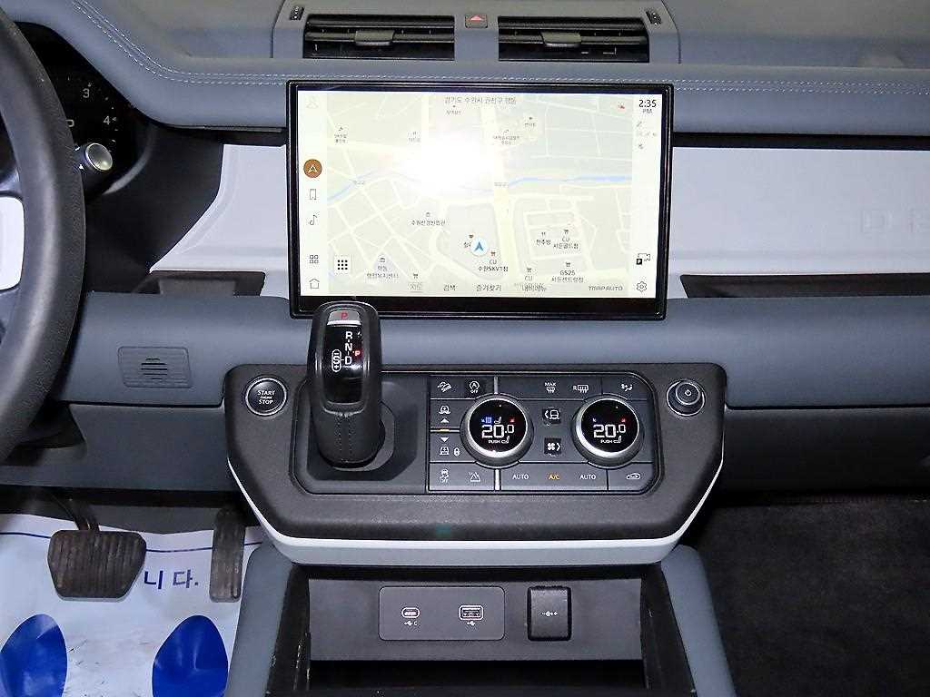 Land Rover Defender - Vista 11