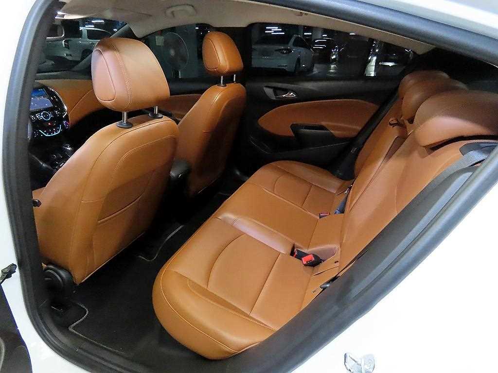 Chevrolet Cruise - Vista 7