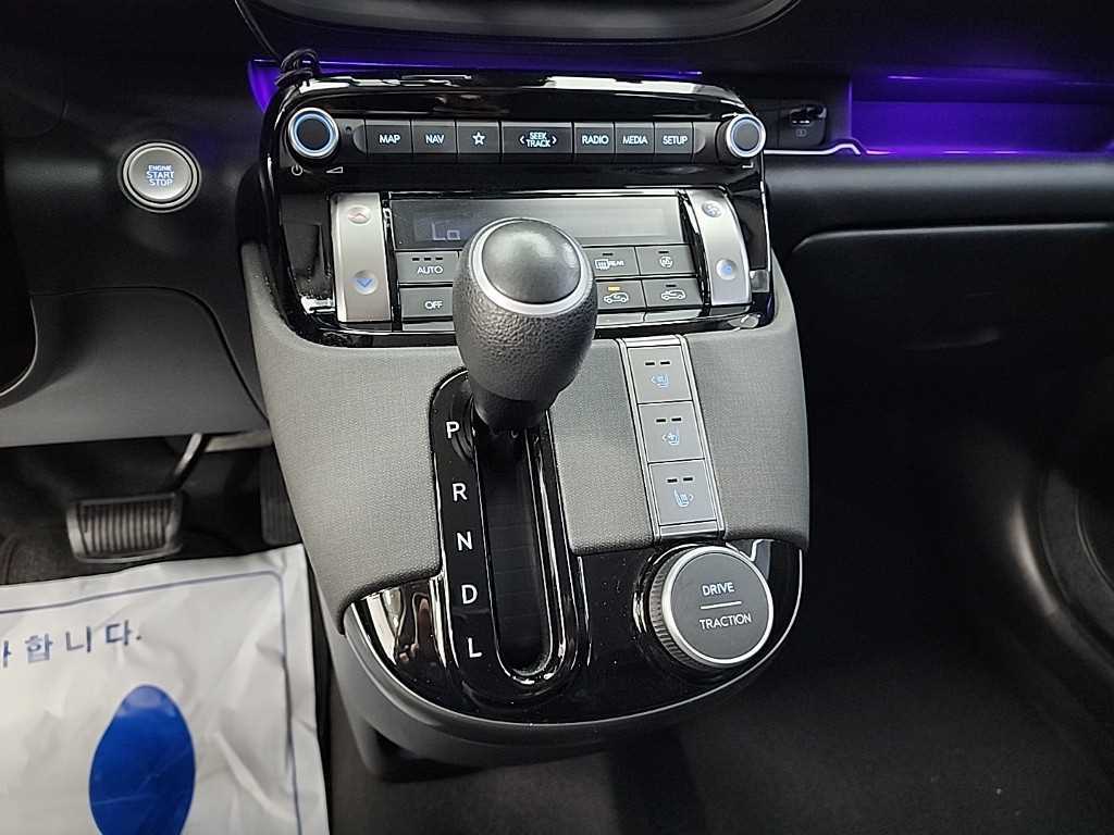HYUNDAI Casper - Vista 8