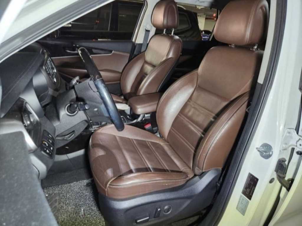 KIA Sorento - Vista 10