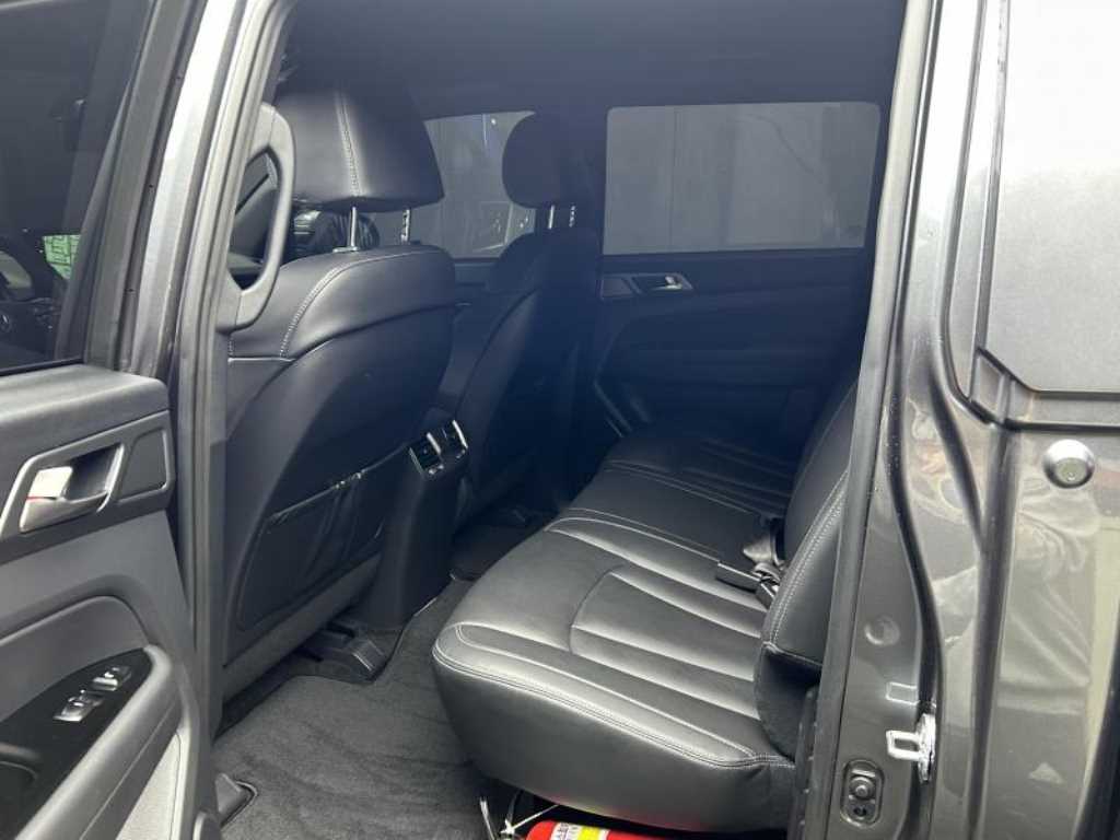 Ssangyong Rexton - Vista 6