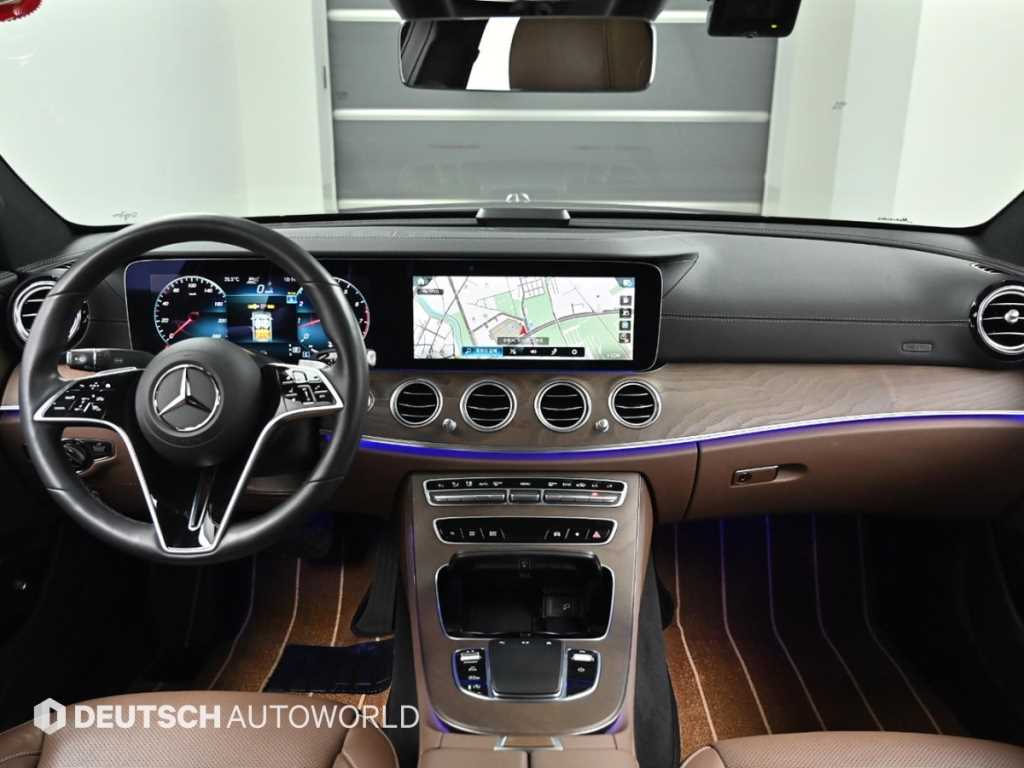 Mercedes Benz E class - Vista 7