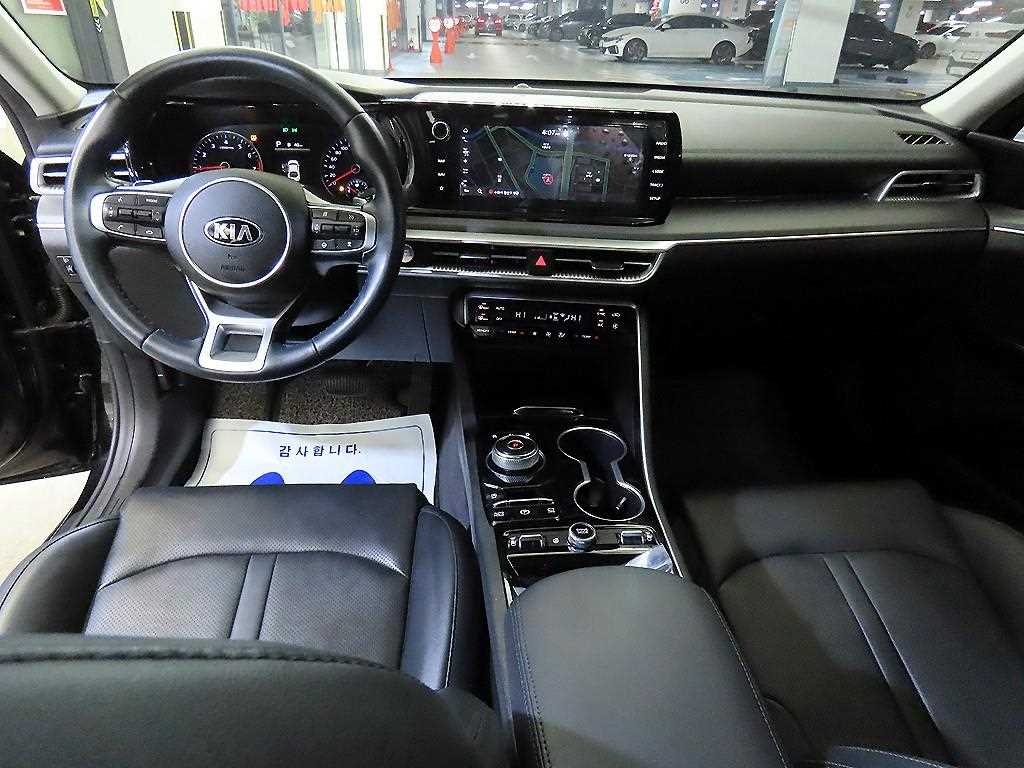 KIA K5 - Vista 10