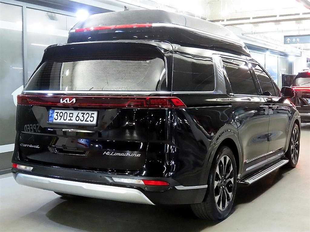 KIA Carnival - Vista 4