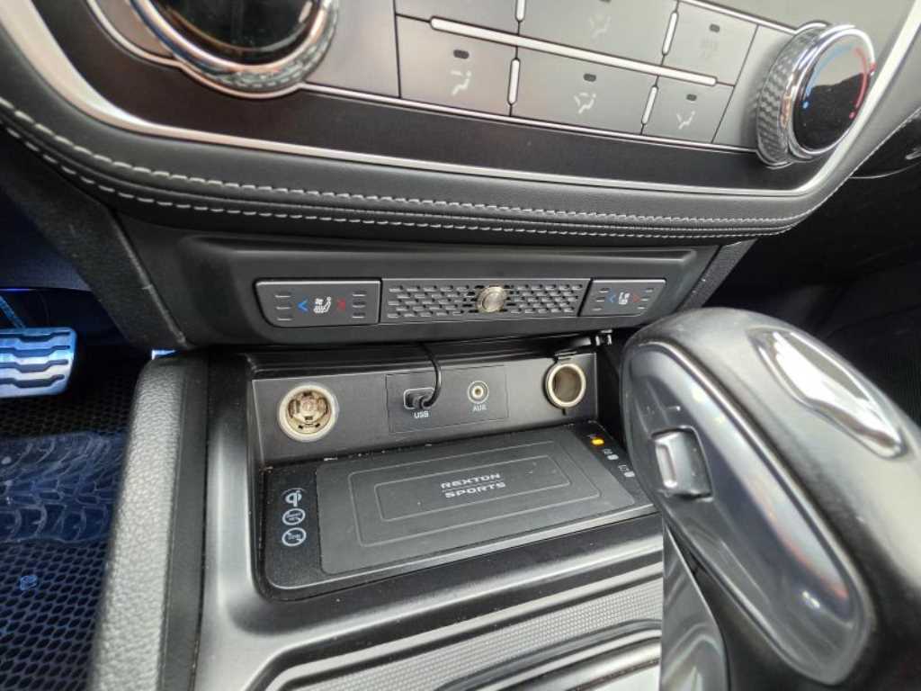Ssangyong Rexton - Vista 12