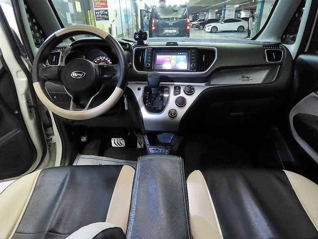 KIA Ray - Vista 10