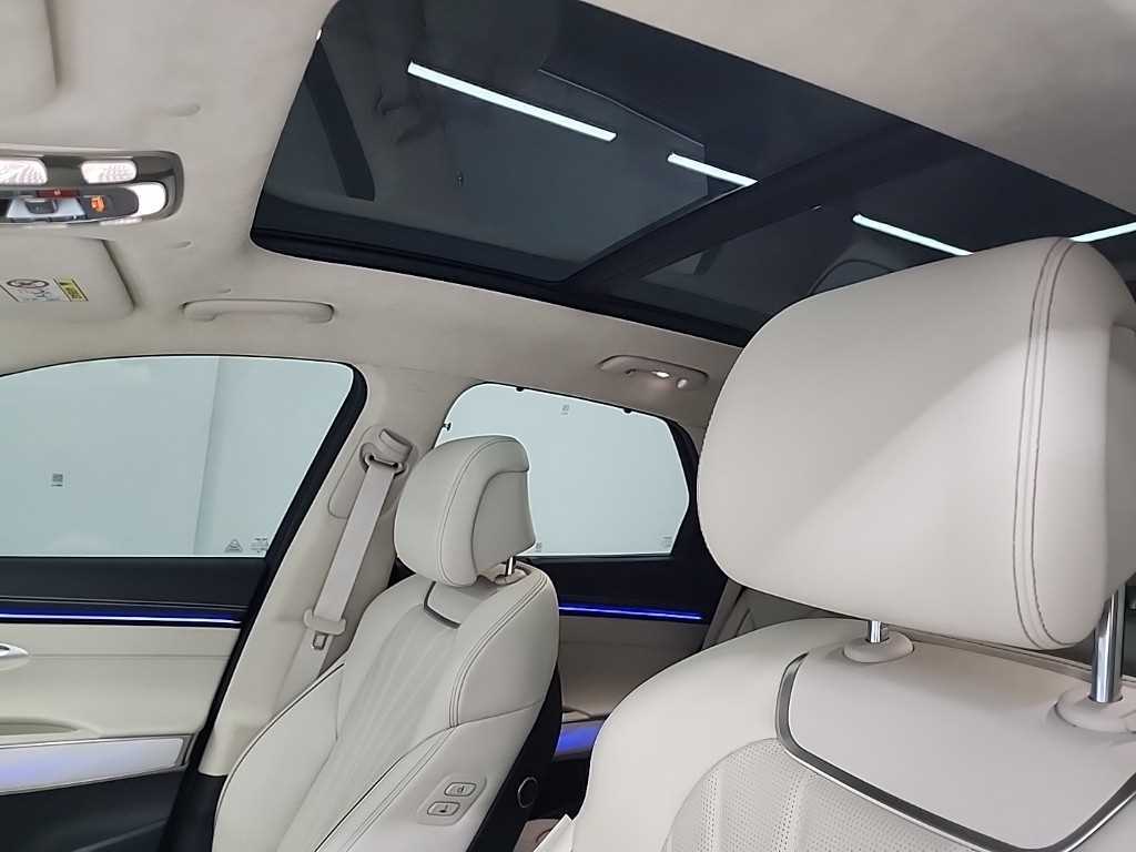 Genesis GV70 2026 Blanco - Importación desde Corea - HF Imports Iquique - Foto 15