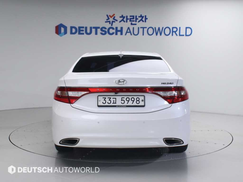 HYUNDAI Grandeur - Vista 4