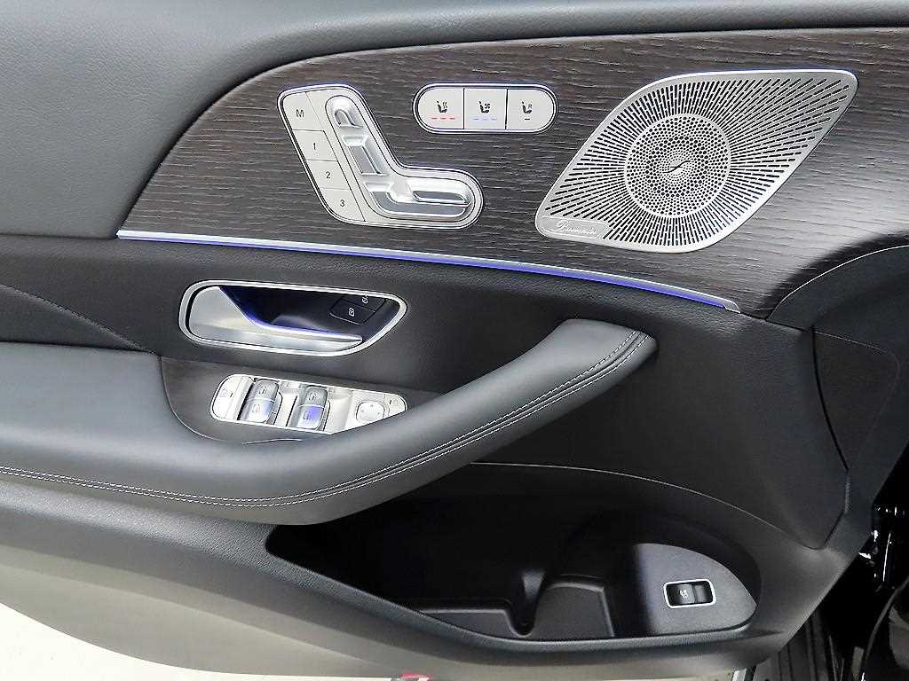 Mercedes Benz GLE Class - Vista 11