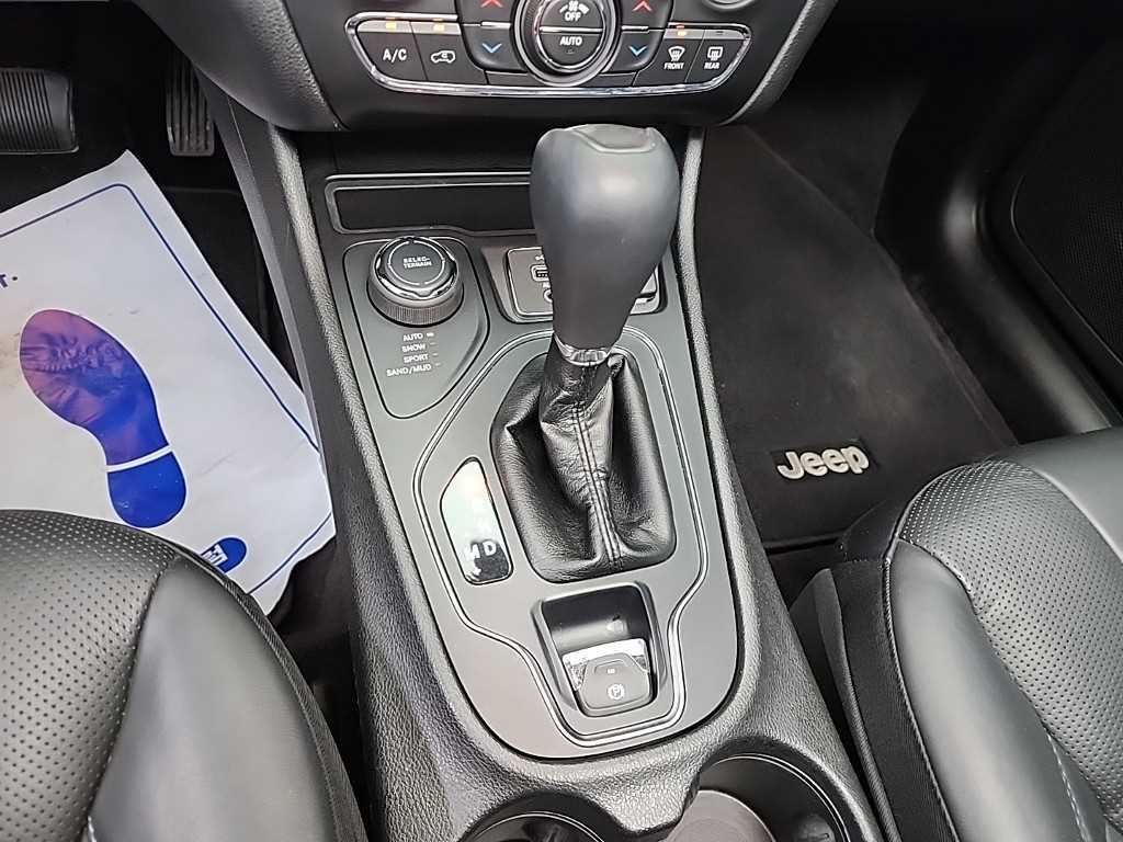Jeep Cherokee - Vista 8