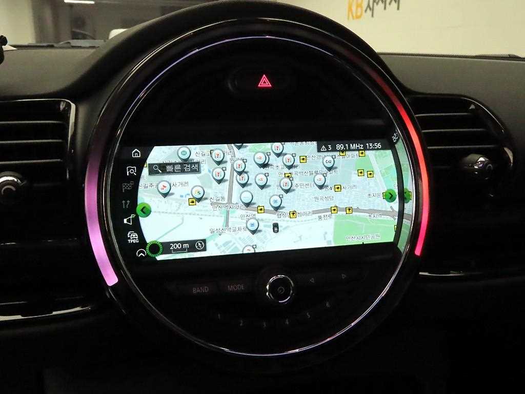 Mini Clubman - Vista 8