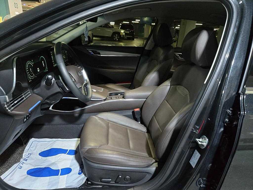 HYUNDAI Grandeur - Vista 6