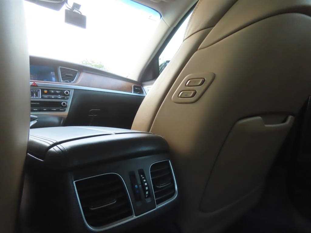 Genesis G80 - Vista 6