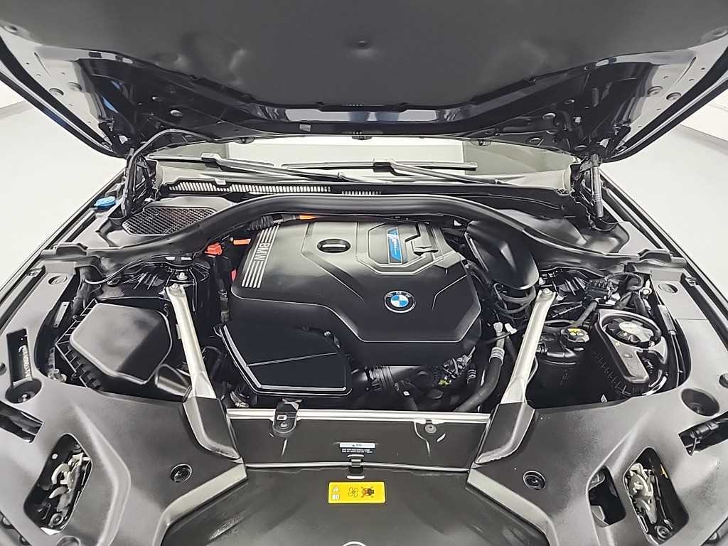 BMW 5 Series - Vista 5