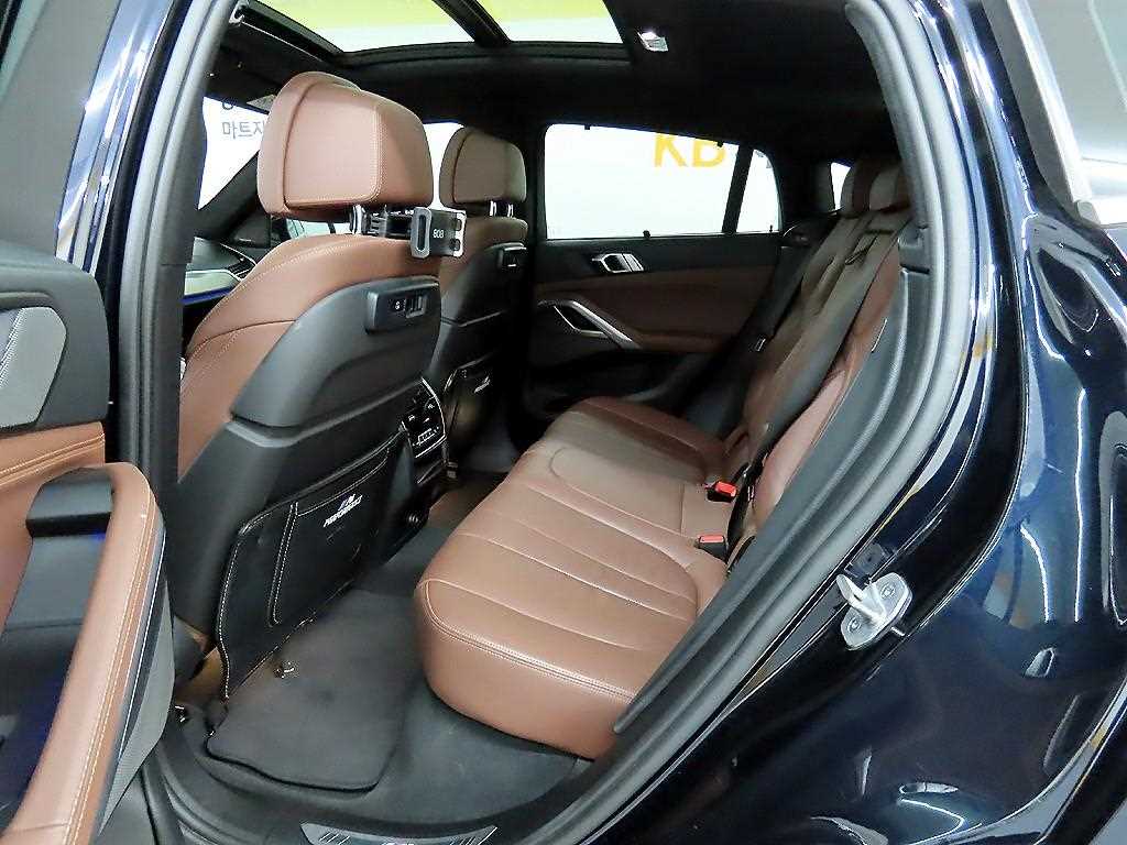 BMW X6 - Vista 6
