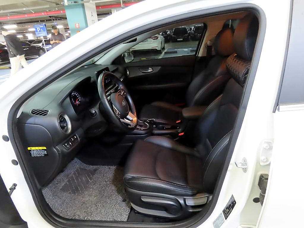 KIA K3 - Vista 6