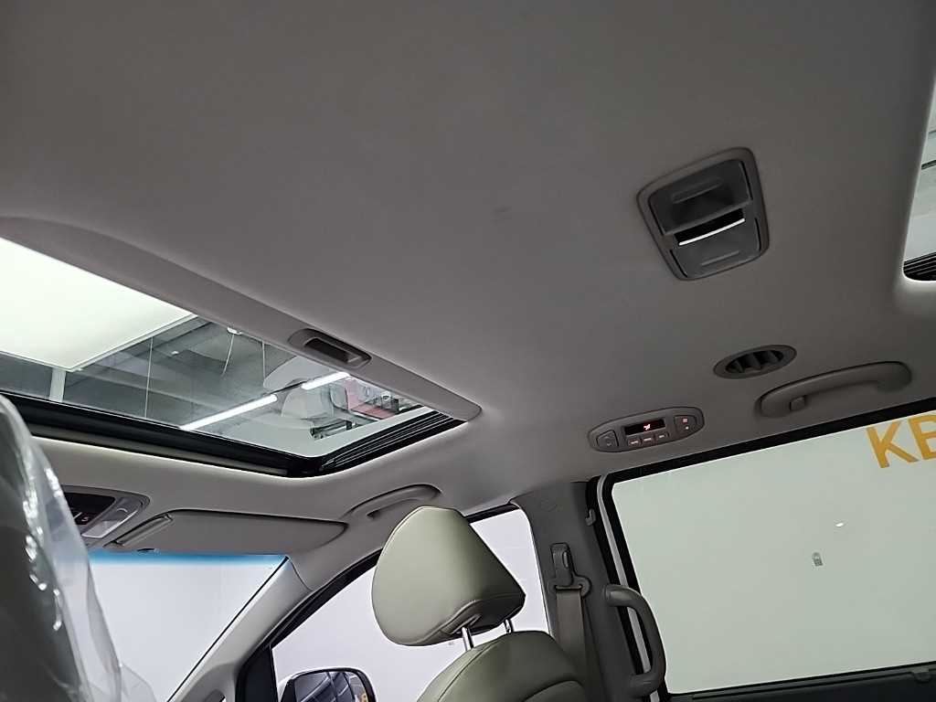KIA Carnival 2019 - Importación desde Corea - HF Imports Iquique - Foto 17