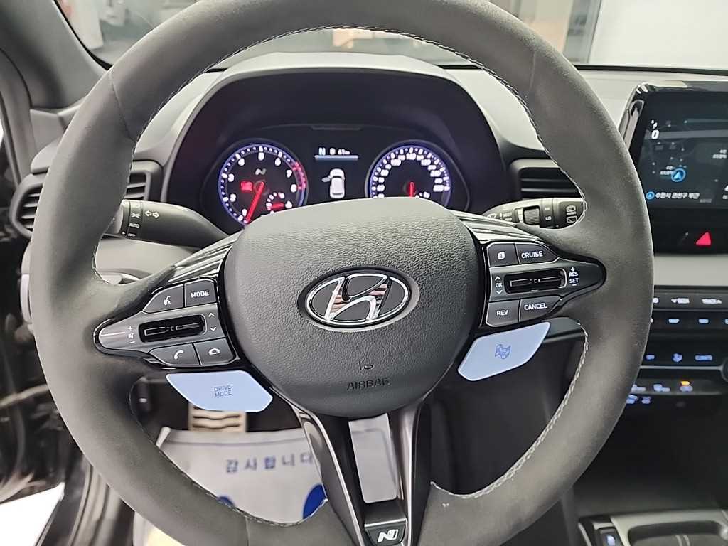 HYUNDAI Veloster - Vista 9