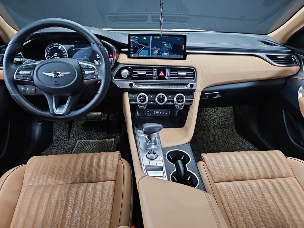 Genesis G70 - Vista 7