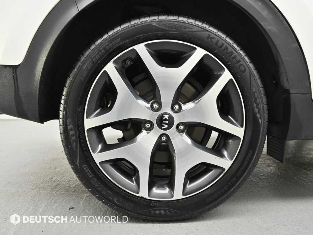KIA Sportage - Vista 5