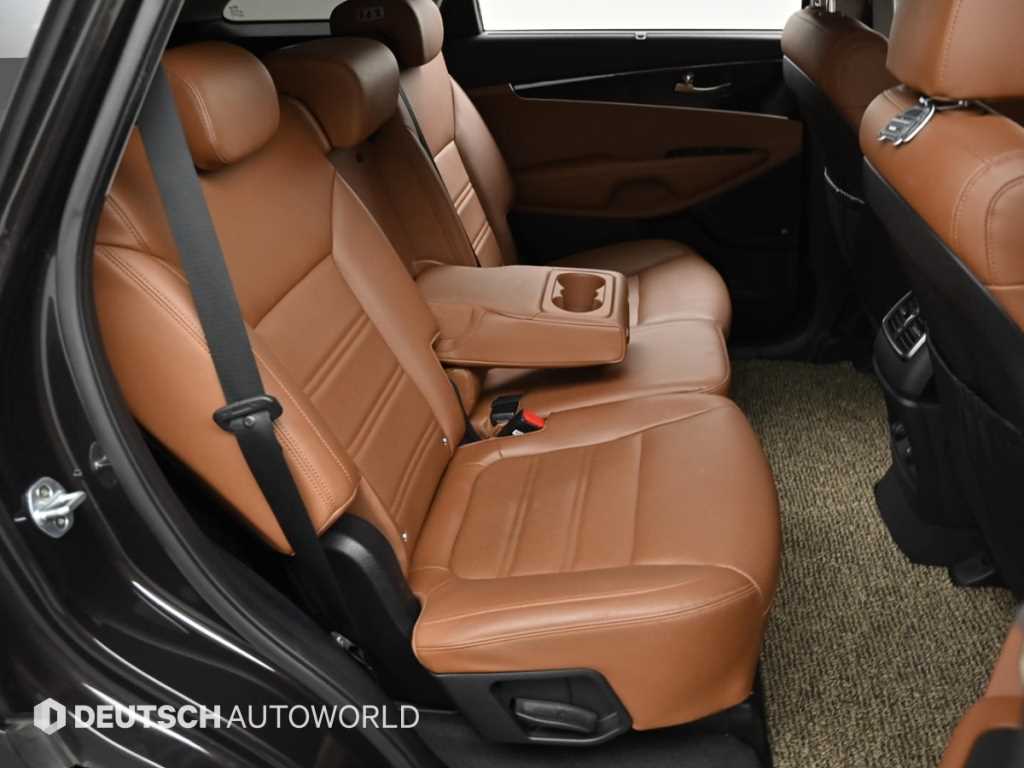 KIA Sorento - Vista 12
