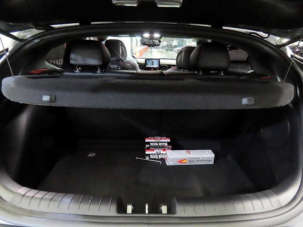 HYUNDAI Veloster 2019 Gris - Importación desde Corea - HF Imports Iquique - Foto 18