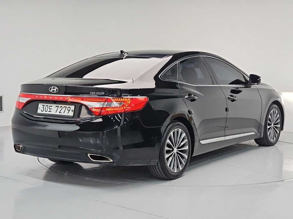 HYUNDAI Grandeur - Vista 4