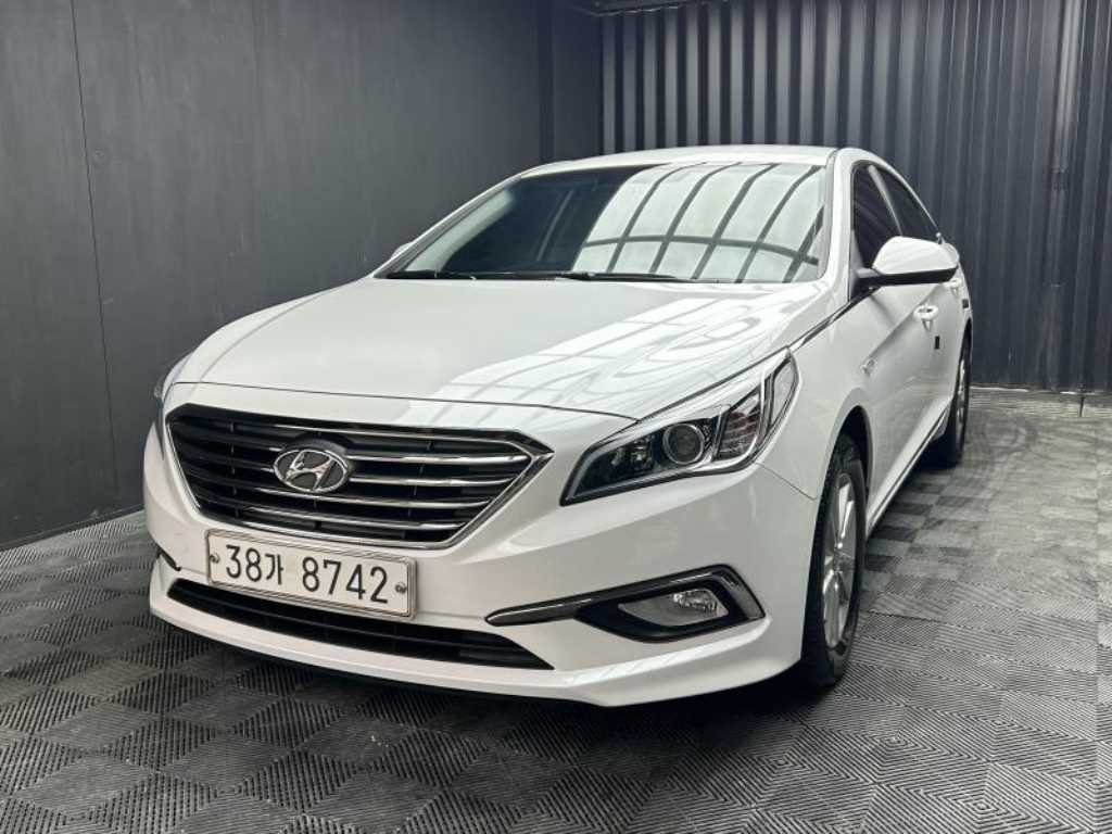 HYUNDAI Sonata - Vista 3