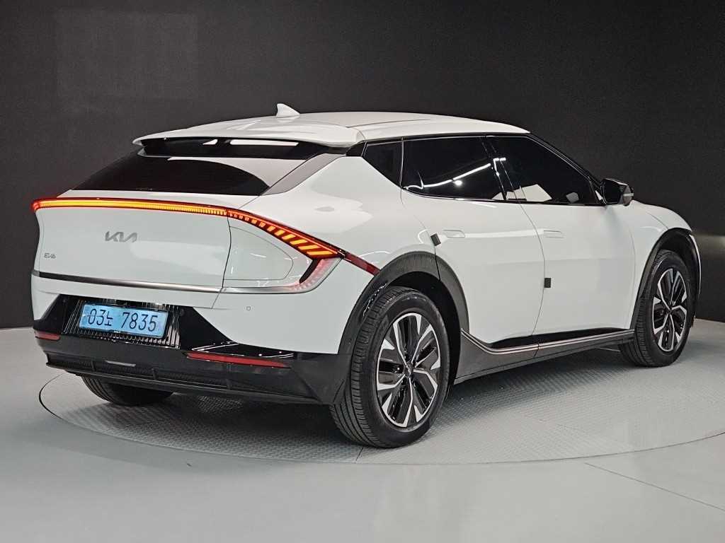 KIA EV6 - Vista 3