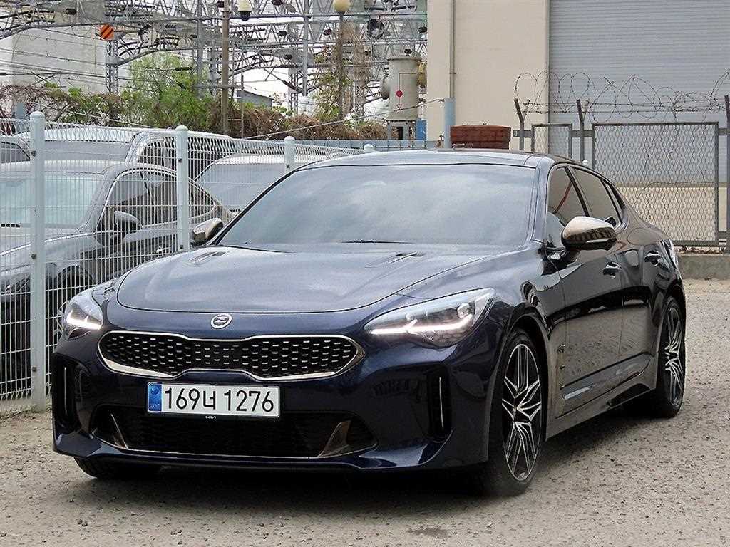KIA Stinger - Vista 2