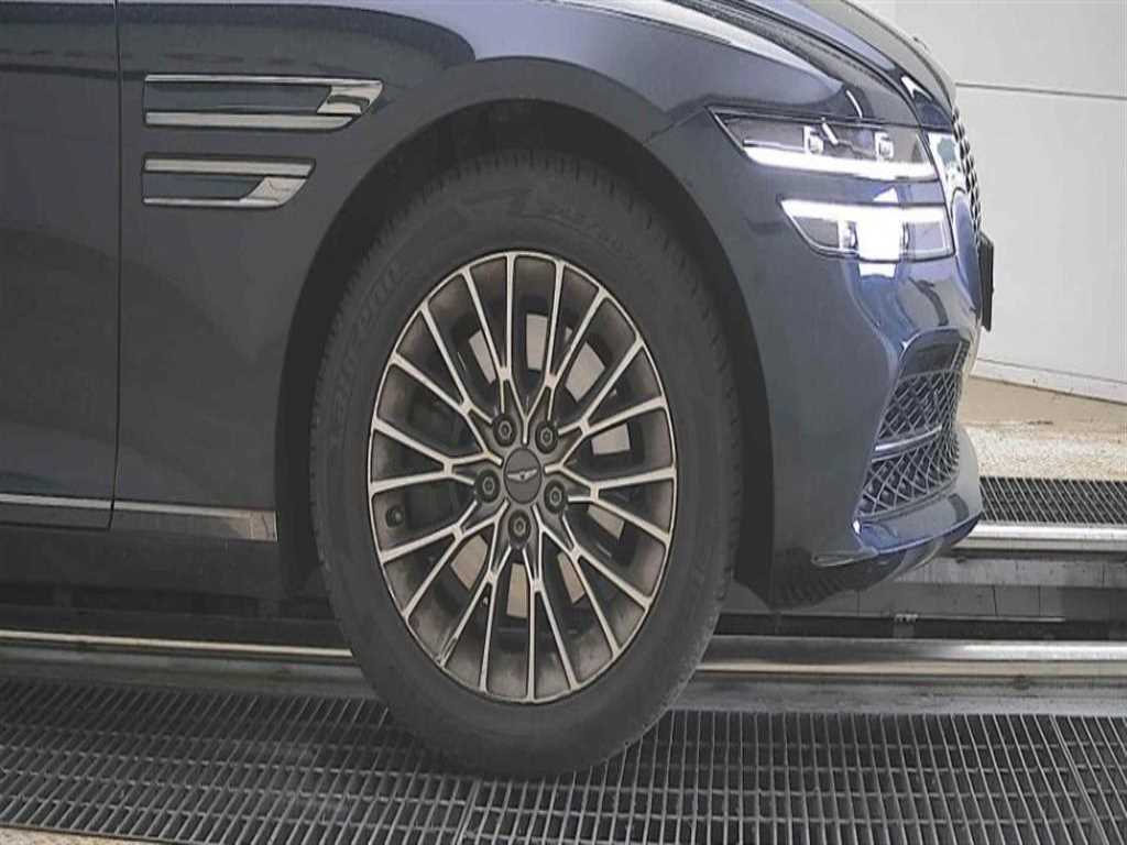 Genesis G80 - Vista 11
