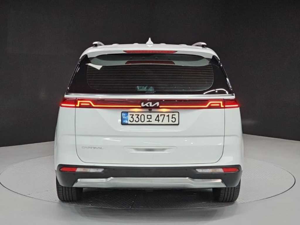KIA Carnival - Vista 4